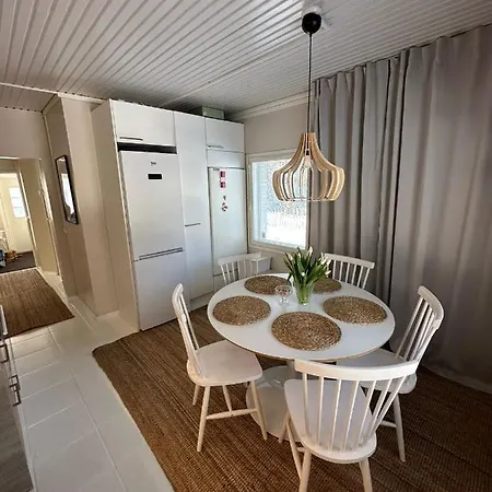 Juuris Вилла Рованиеми